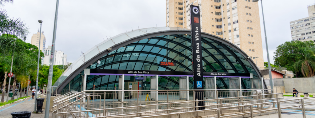 Estação de metrô Alto da Boa Vista na Zona Sul de SP.