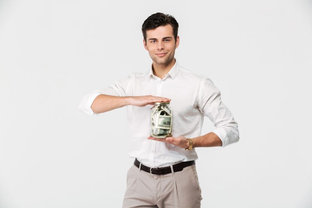 Poupar hoje, pode te ajudar a ter mais estrutura e poder de compra no futuro. Pegue essa dica!